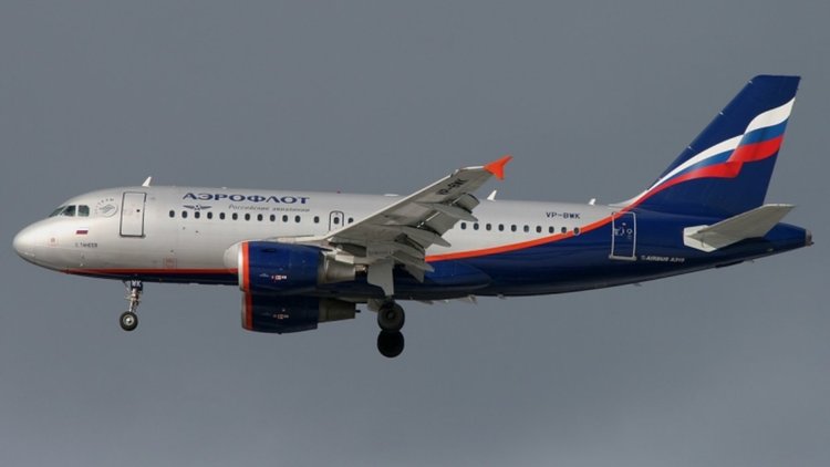 Самолет на Аерофлот се върна в Мурманск
