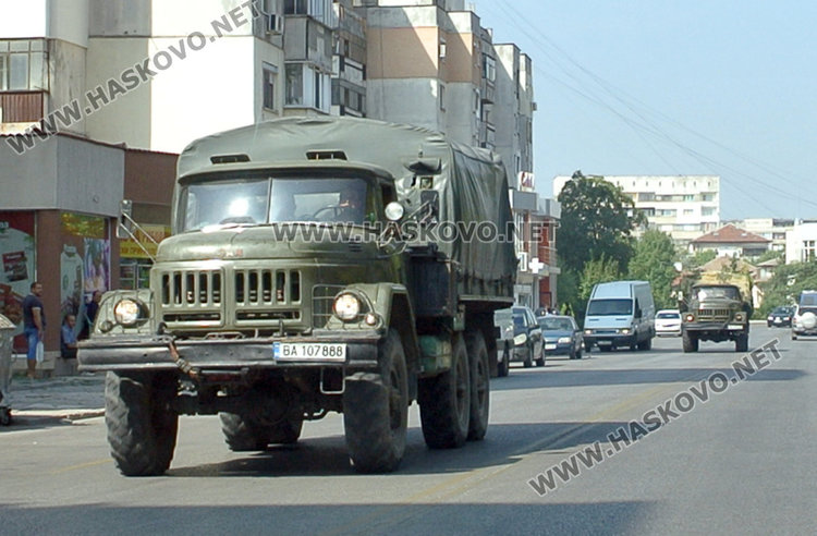  Министър Ненчев изпрати хасковски военни по граничната бразда с Турция
