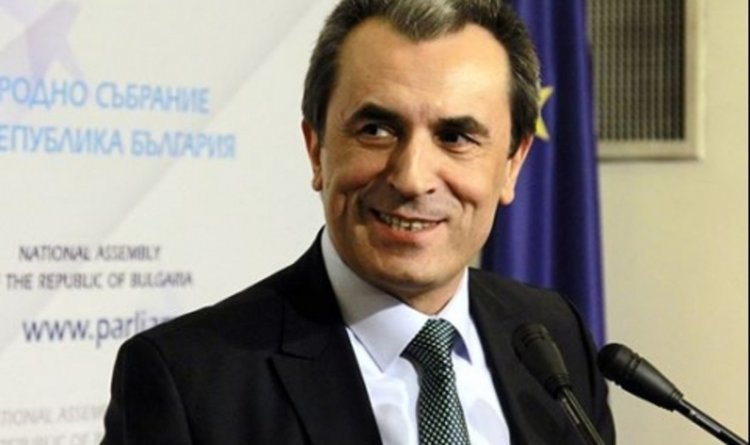 Орешарски: Решението за Пеевски беше грешка