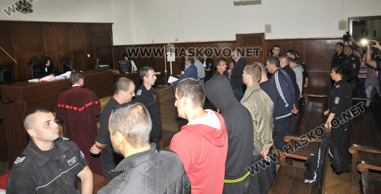 Анонимен свидетел предал митничарите за рушвети, 6 от 9 в ареста