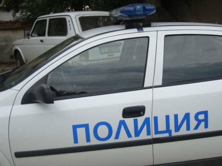 Първомайци в ареста за шофиране без книжка