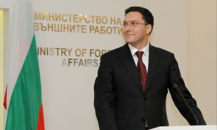 Само Митов готов да е министър в служебен кабинет