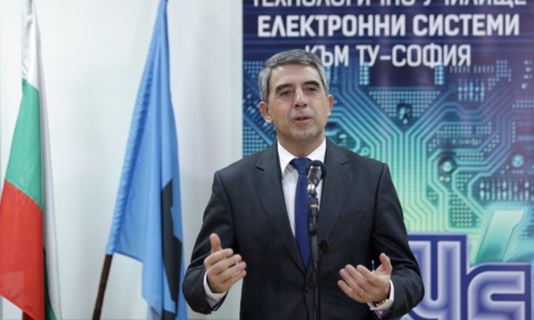 Плевнелиев против мажоритарен вот, иска смесена система