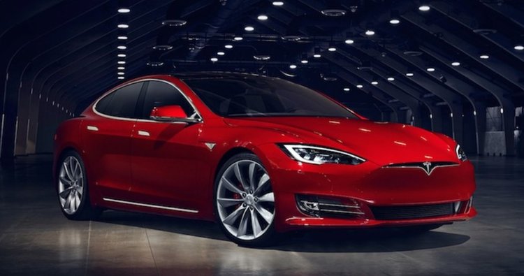 Ludicrous Plus на Tesla ускорява до 100 км/ч за по-малко от 2.5 секунди