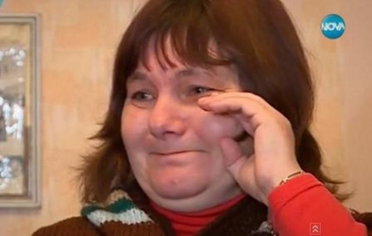 Майка пише на Радев, иска евтаназия за себе си и сина си