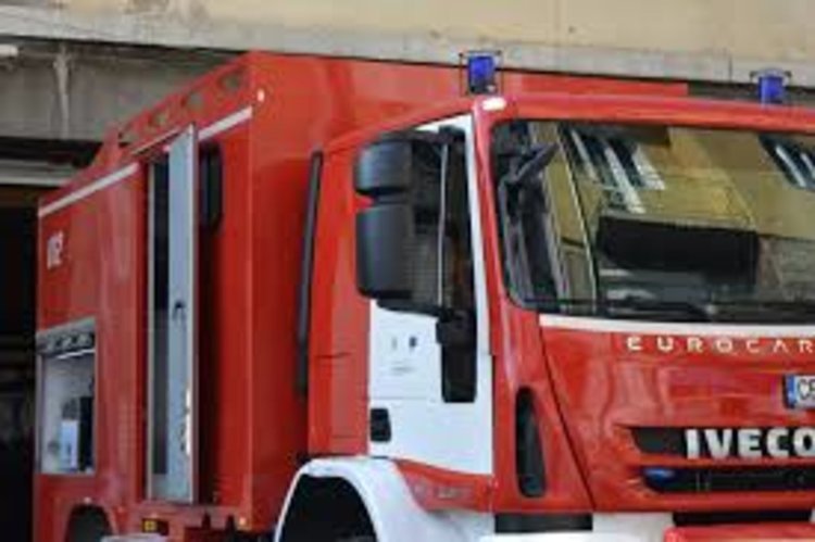 Пожарът в лагера в Харманли тръгнал от късо съединение