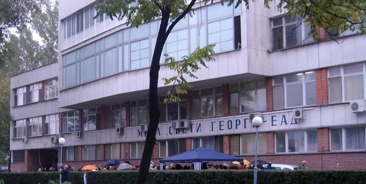 Хирурзите в Пловдив спасиха мъжа, паднал на леда пред полицията в Хасково