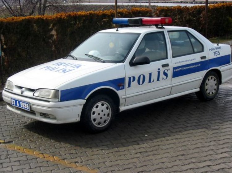 8 души загинаха при автобусна катастрофа в Турция