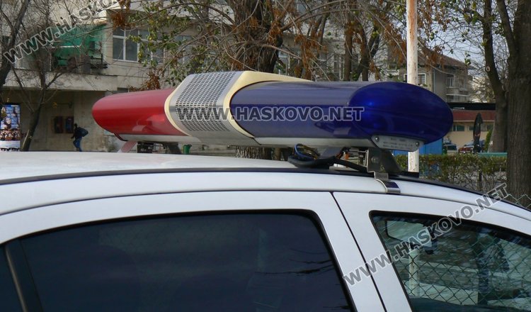 Димитровградчанки хвърлиха през терасите си пари на мними полицаи
