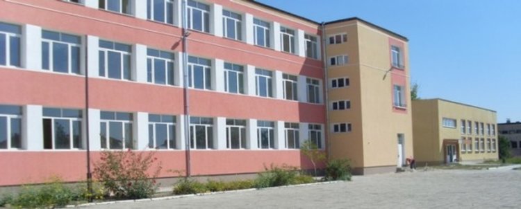 Преобразуват училището в кв.Черноконево от основно в обединено?