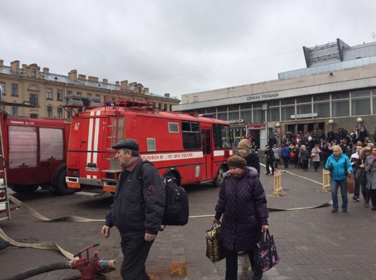 Взрив избухна в метрото в Санкт Петербург