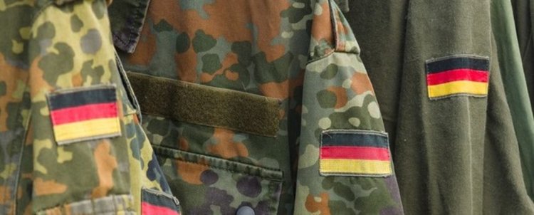 Немски военен, регистриран като бежанец, е задържан за терор