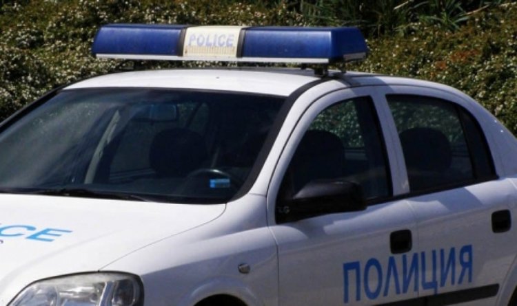 Задигнаха чантата на млада жена от болница, откраднаха кон с каруца