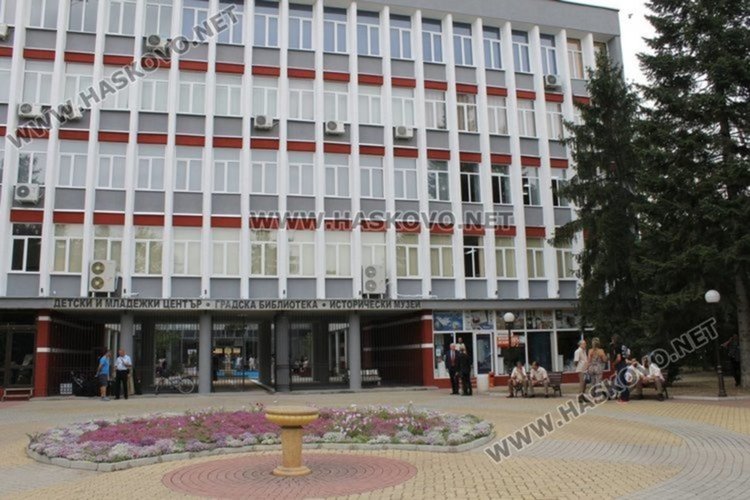Клуб по танци Dance fit се премести в нова зала