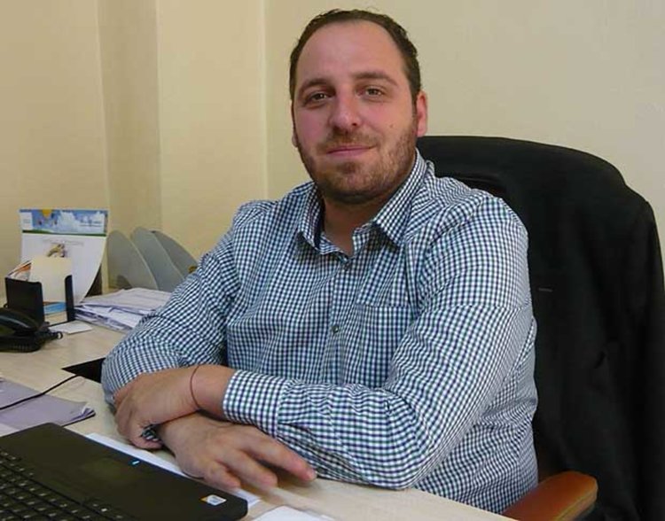Обвиниха бивш болничен шеф за фалшива диплома