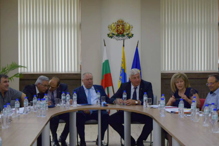Ремонтът на пътищата Асеновград - Пловдив и Асеновград - Кърджали сред темите на днешната изнесена приемна на областния управител