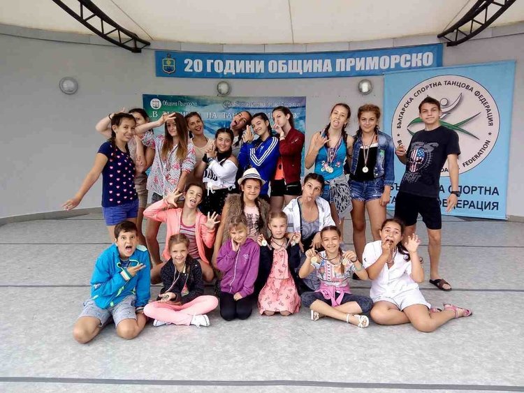  Street dust завоюва 13 медала от фестивал в Приморско