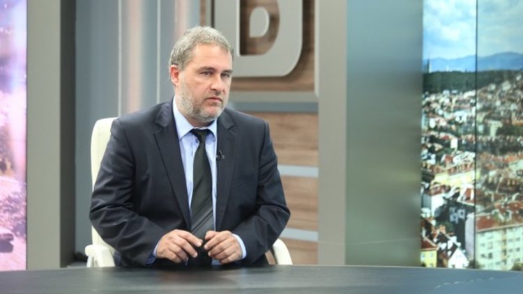 Боил Банов: Не достигат 3 милиона за ремонта на НДК