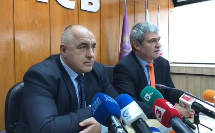 Борисов събира синдикатите за добавката ”прослужено време”
