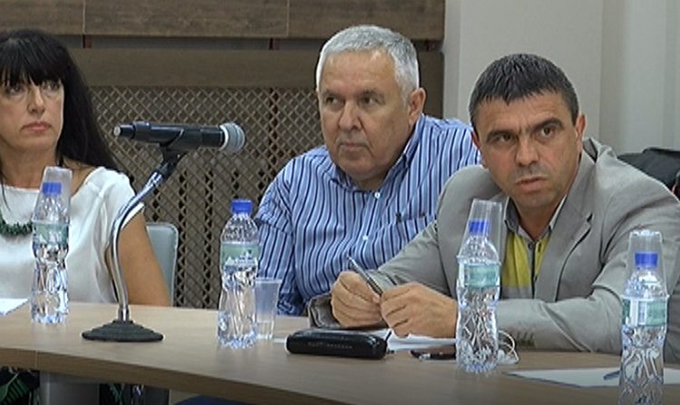 Местната власт поиска отблокиране на 19-те щата в асеновградската полиция