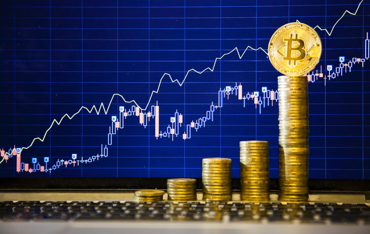 Биткоинът надхвърли 4000 долара