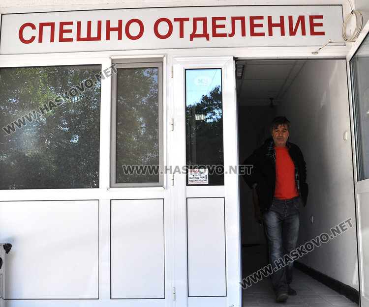 Шофьор рани пешеходка и я откара в болницата
