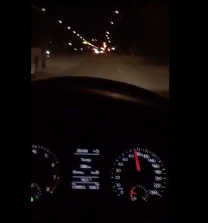Градски автобус лети със 100 км/час (видео)