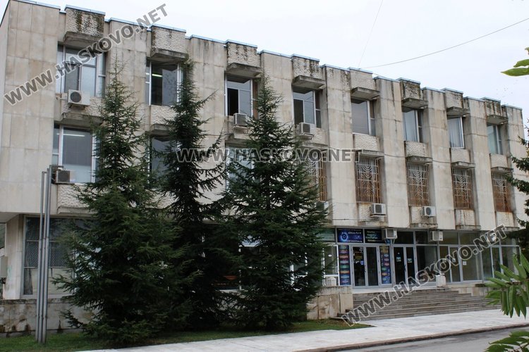 На борсата в Димитровград търсят още социален работник и декоратори на торти