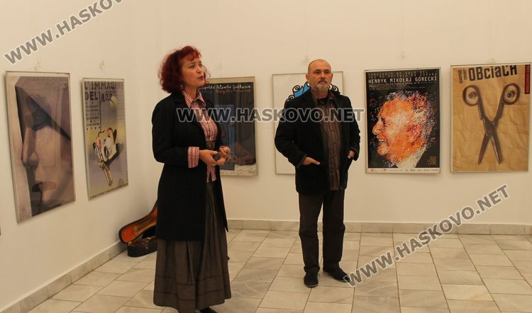 40 плаката показаха в димитровградската галерия