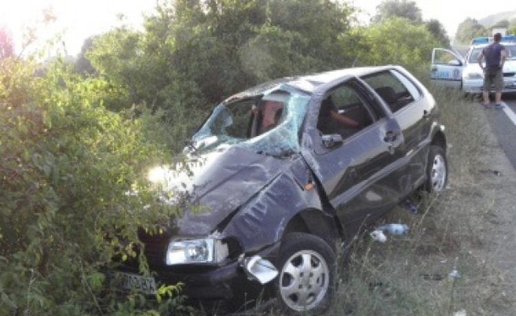 Жена катастрофира по пътя Ардино-Кърджали
