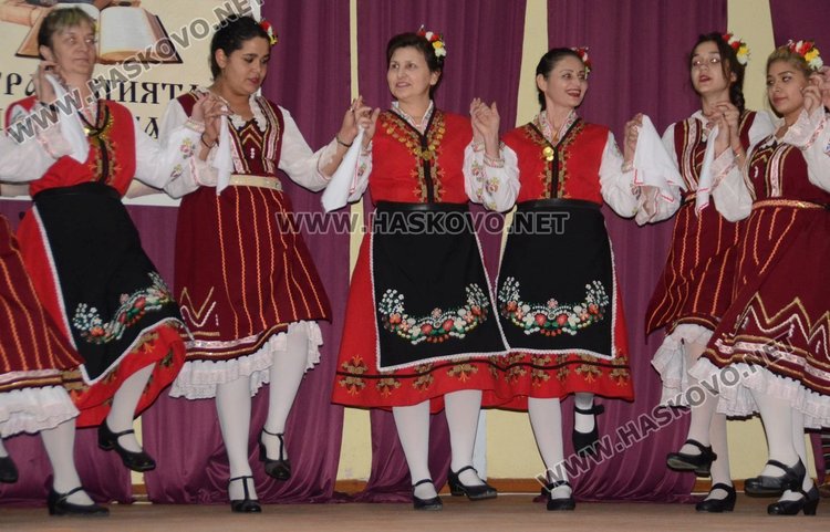 Читалището в Крепост отбеляза 90-годишен юбилей
