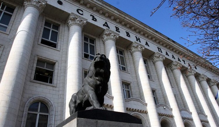 Главният прокурор разпореди проверка за произхода на средствата на лицата, придобили имоти за над 500 000 лева и луксозни коли