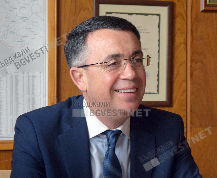 Хасан Азис:ГЕРБ бави умишлено електронното управление