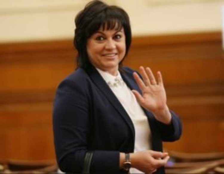 Корнелия Нинова отлага срещата с кърджалийци заради обилния снеговалеж