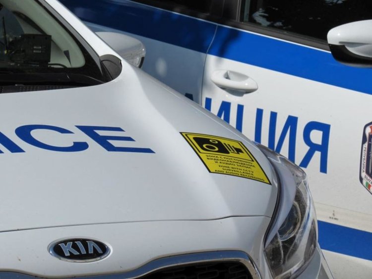  С мощен спортен автомобил „Пътна полиция” ще бори гонките