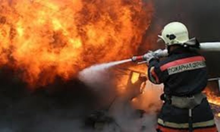 Огромен пожар в Борино унищожи над 200 кв.м. сгради, има версия за палеж