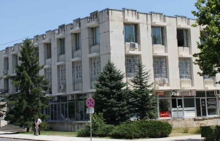 Сезонни работници и по схема "Младежка заетост" набира бюрото по труда