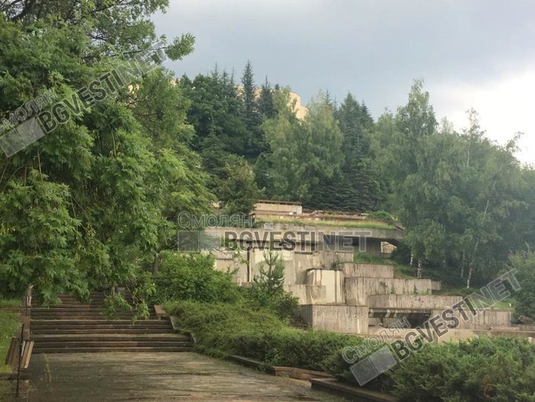Шадраваните в Смолян стават цветарници, каскадите-пеещи фонтани