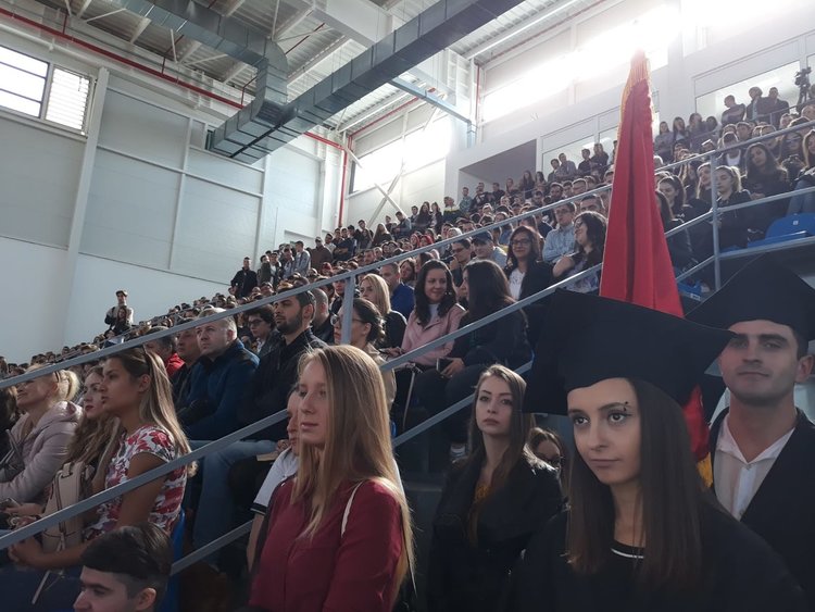 МОН ще финансира безплатно обучение в търсени професионални направления