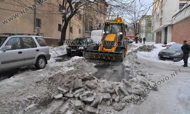 Няма кой да чисти северно Хасково през зимата