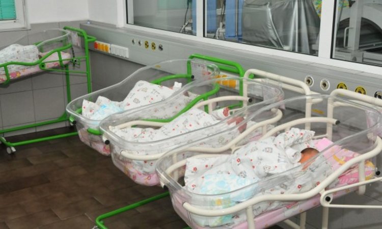 Дарен кувьоз в склад повече от месец. Защо?