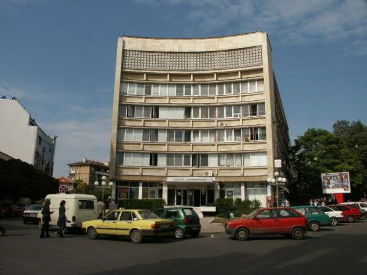 55-годишен параджия се обеси в котелното на НАП в Хасково