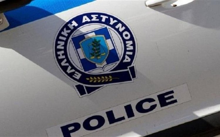 Хвърлиха граната пред руското посолство в Атина, нападателите на мотори