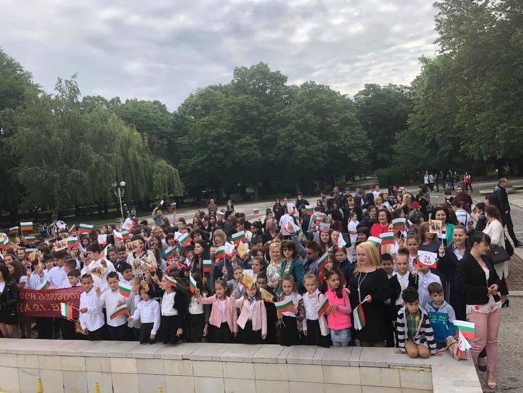 Първомай отбеляза Деня на българската просвета и култура и на славянската писменост.