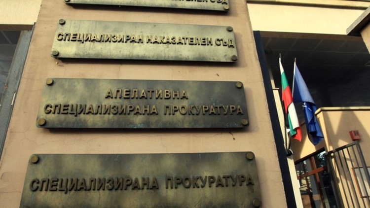 Прокуратурата възложи проверкa на басейни и плажове
