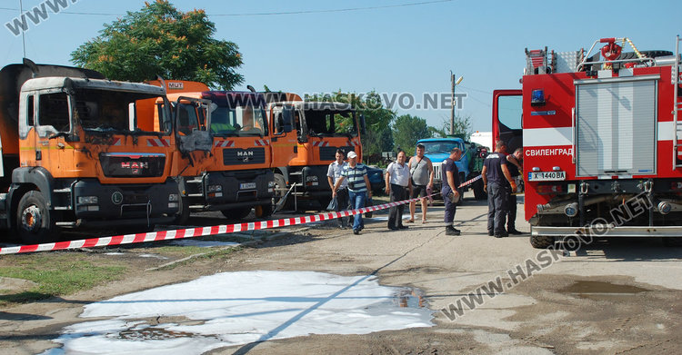 Запалиха три камиона за смет в Свиленград