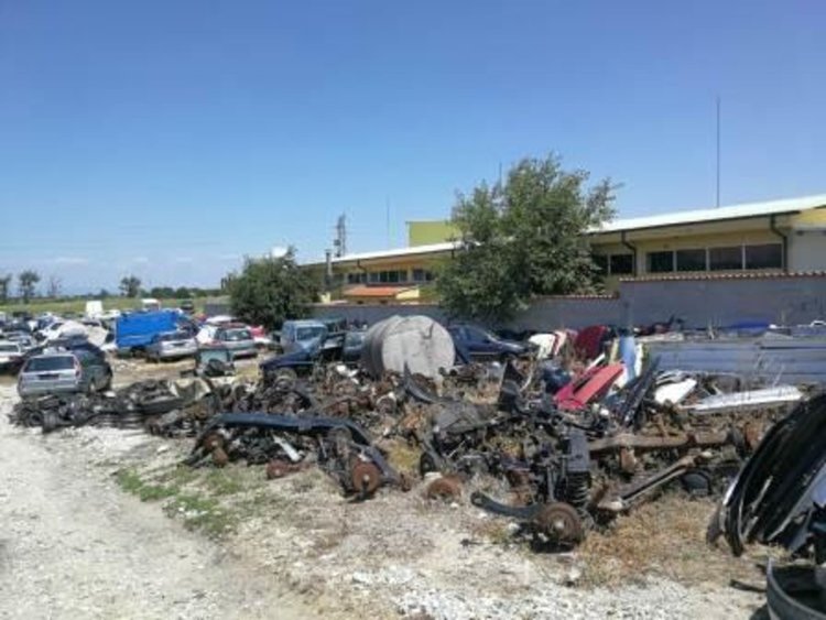 Откриха незаконни автоморги в Асеновград и Скутаре