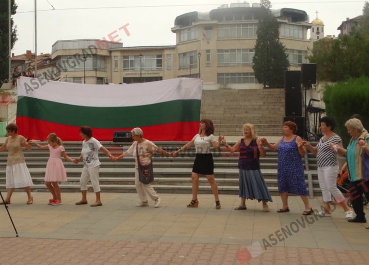 Празничен концерт на пл. “Николай Хайтов”, музеят ще е с вход свободен днес