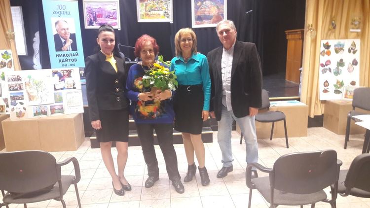  Елена Хайтова представи книгата "Орли от пламък" посветена на Николай Хайтов и Никола Гигов