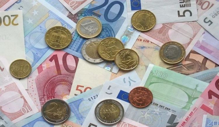 Горанов очаква България да приеме еврото на 1 януари 2023 г.